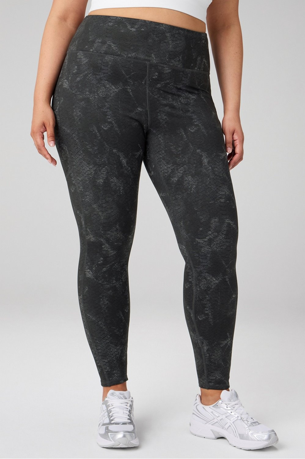 Cold Weather High-Waisted Pocket Legging | Fabletics