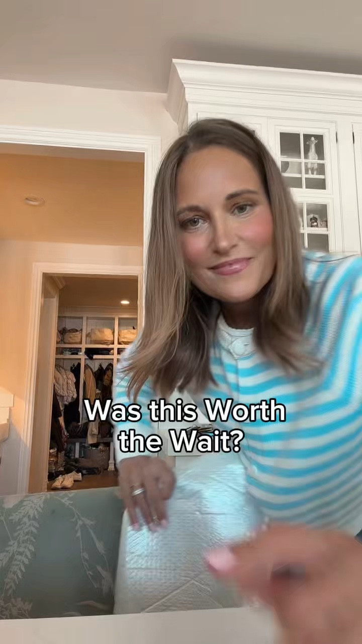 OMG!!!  Hurry! 

#LTKOver40 #LTKdayinmylife #LTKSeasonal