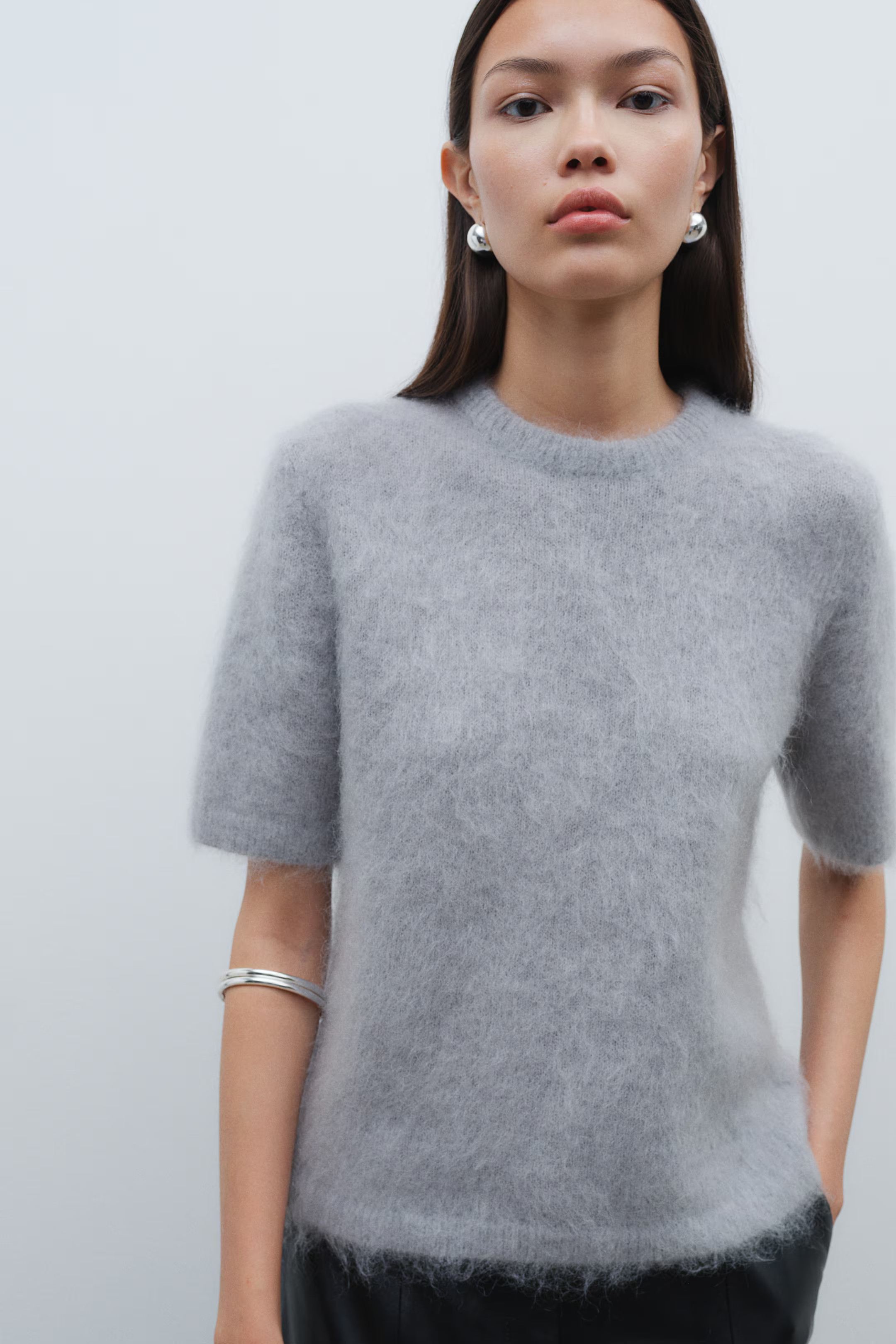 Mohair-blend knitted top - Round neck - Short sleeve - Light grey - Ladies | H&M GB | H&M (UK, MY, IN, SG, PH, TW, HK)