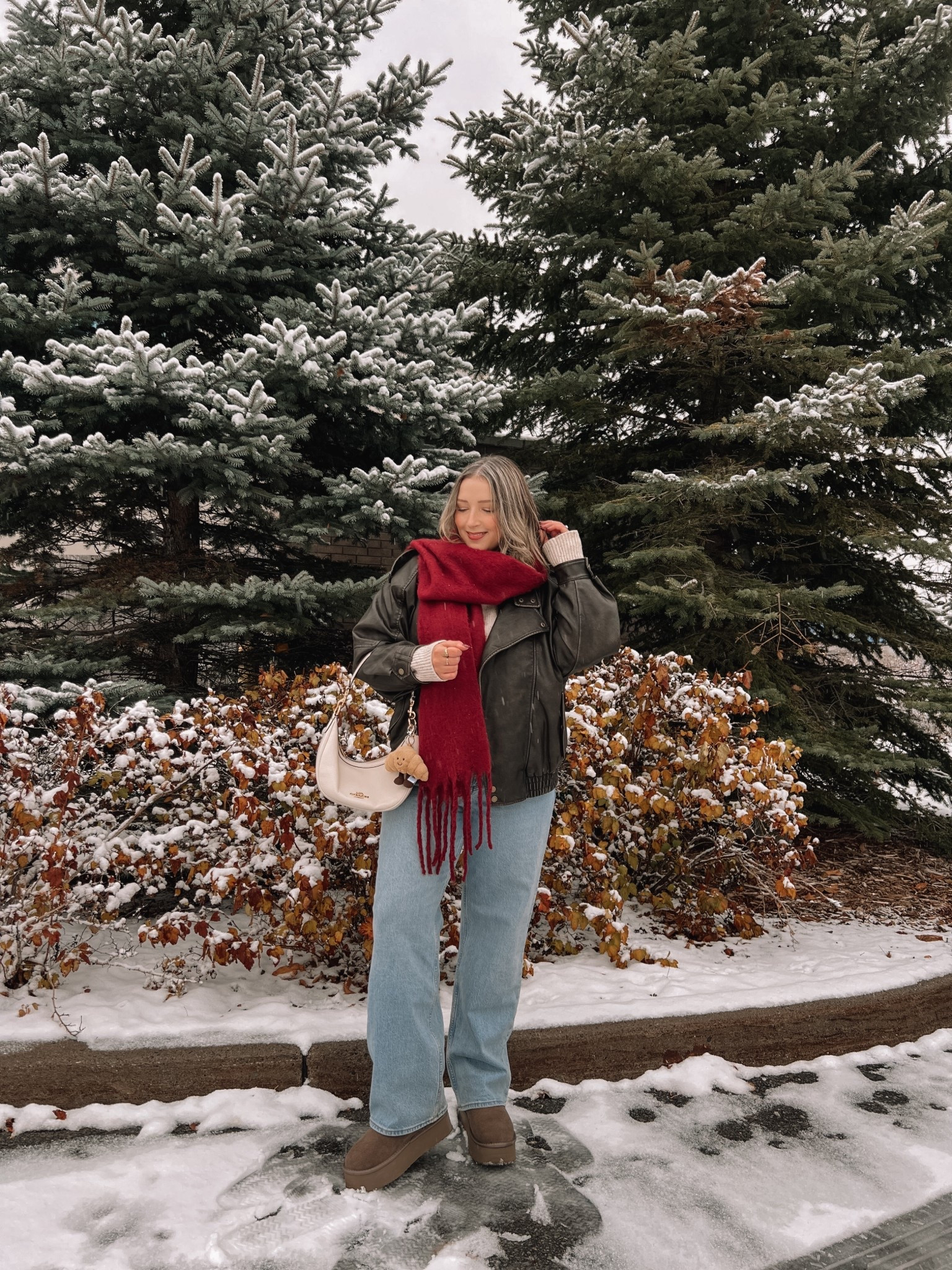 Winter outfit on Black Friday sale! Wearing my usual size L in the leather jacket. Sized up to XL in the sweater for an oversized fit. Wearing 32 in the jeans, could have done 31 but I like a looser fit. Code CYBERAF for extra 15% at Abercrombie! Ugg look for less platforms are from Amazon and such good quality. I’m a 9.5-10 shoe and wear a 10 in these. Canadian Old Navy links are under “similar products"

#LTKCyberWeek


#LTKsale #LTKmidsize #LTKwinter