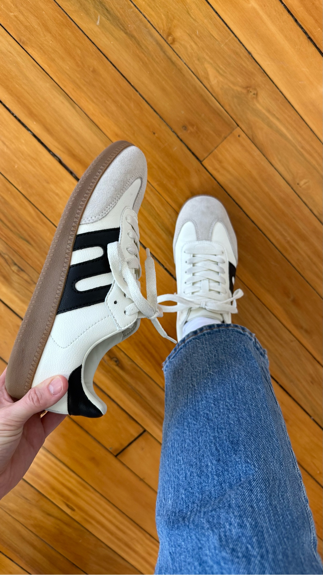 Restock alert! My $16 budget sneakers from
Amazon are back. Fit tts with socks 

#LTKSaleAlert #LTKFindsUnder50