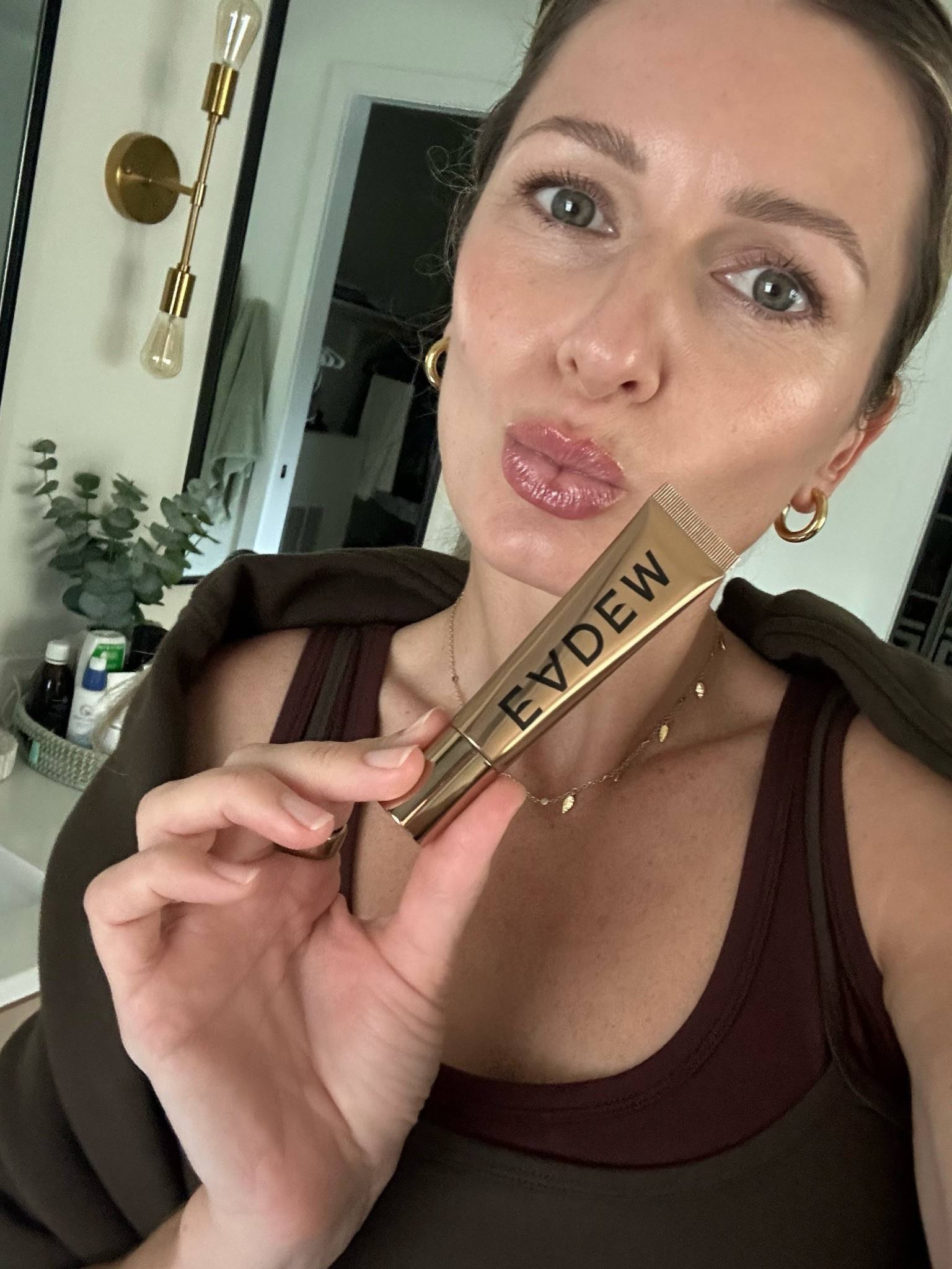 Another Sephora find that I’m loving lately, it’s the @eadem lip softening balm / lipgloss… I have it in shimmery brown and guava Fresca, both are great! They exfoliate and nourish the lips at the same time 💋 

#sephorafinds #cleanmakeup #shimmerylips #sephorasale #lips
#softbrown #holidayglam

#LTKHoliday #LTKBeauty #LTKCyberWeek
