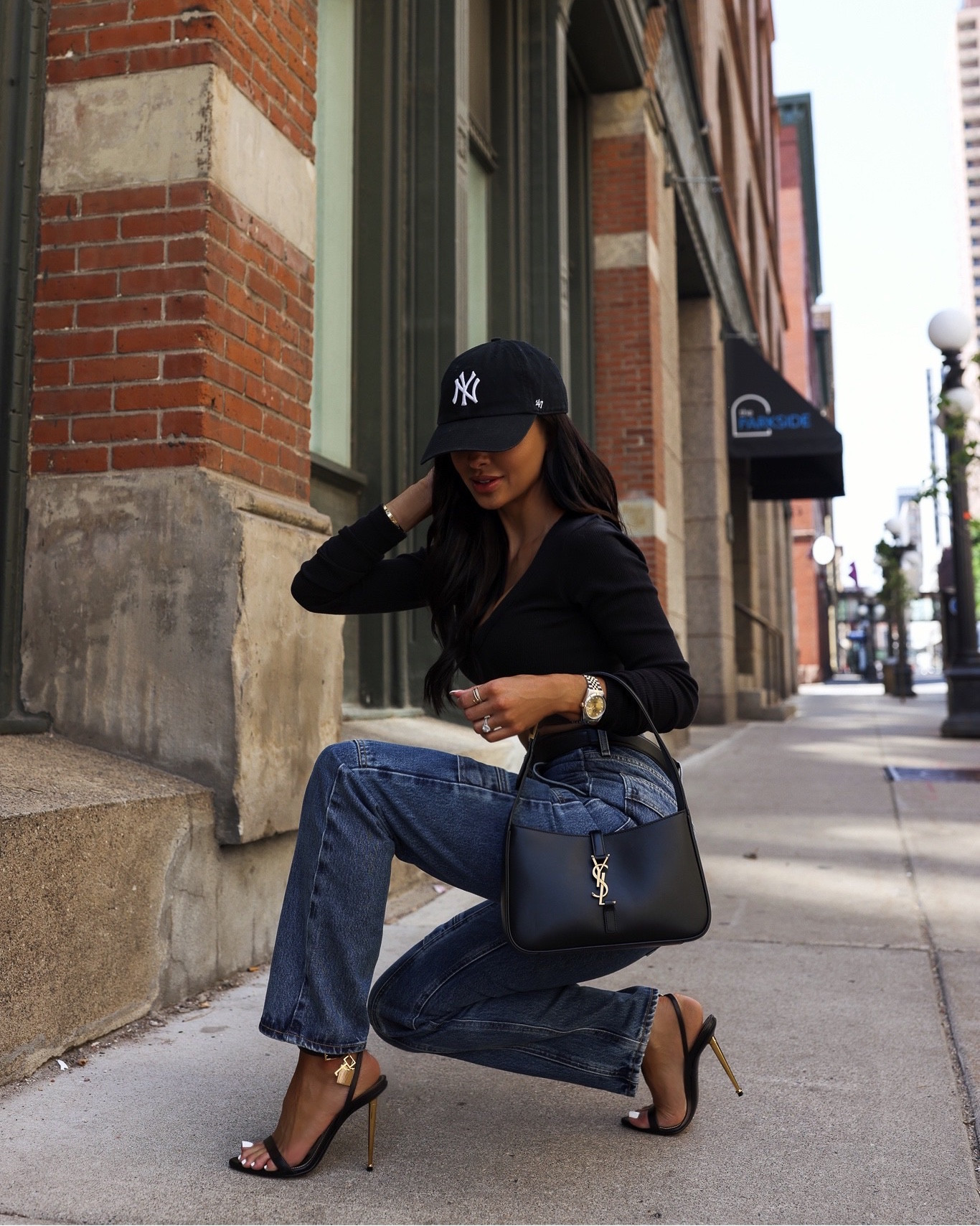 Casual weekend outfit ideas
Agolde denim wearing a 23
Alo Yoga black top wearing an XS
Saint Laurent bag
Saint Laurent belt wearing a 75



#LTKitbag #LTKstyletip #LTKunder100
