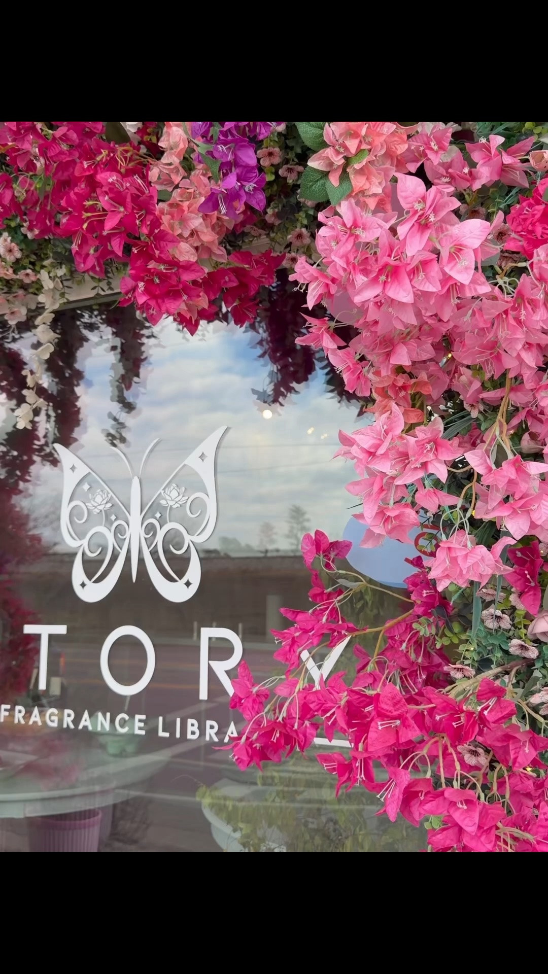 📍Story Fragrance Library – where every fragrance and every candle tells a story.
#Nashville #NashvilleTN #NashvilleThingsToDo #StoryFragranceLibrary #CandleMaking #PerfumeMaking #DateNightIdeas #GirlsTrip #NashvilleExperience #FragranceLover
@storyfragrancelibrary