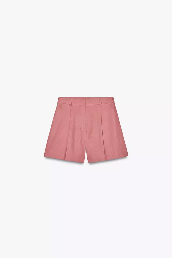 High-waist Bermuda shorts made of a linen blend. Front darts. Front pockets and false flap pocket... | Zara US