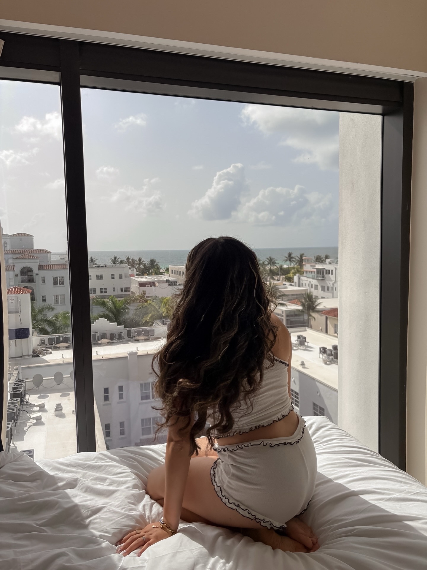 summer morning routine in miami 🌴🍦🌞🧜🏼‍♀️