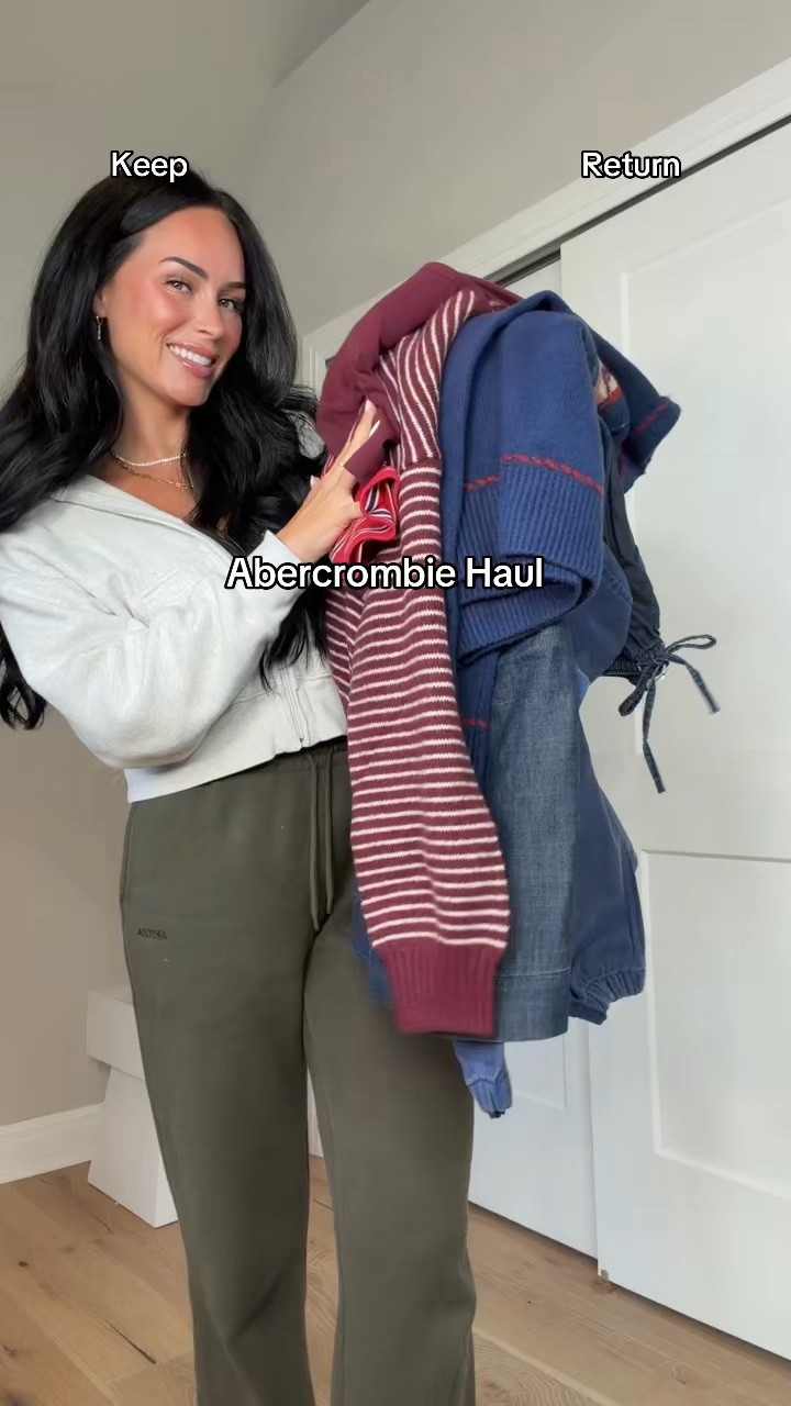 Abercrombie new arrivals try on ✨ keep or return?!? I’ll have these linked on my LTK.

My sizing 5’7, 145lbs, 32dd
I’m wearing size smalls, size Medium horse sweater 


@abercrombie