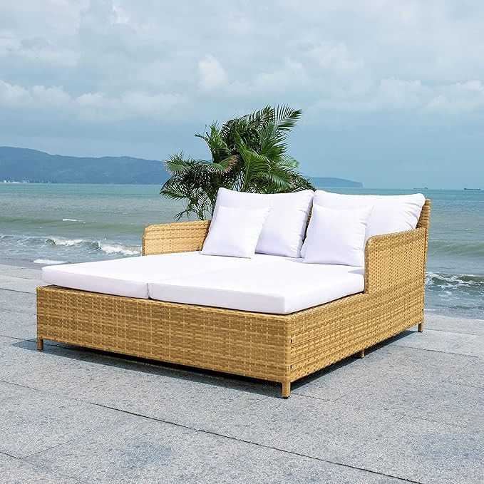 Safavieh Outdoor Collection Cadeo Natural/White Cushion Daybed PAT7500D | Amazon (US)