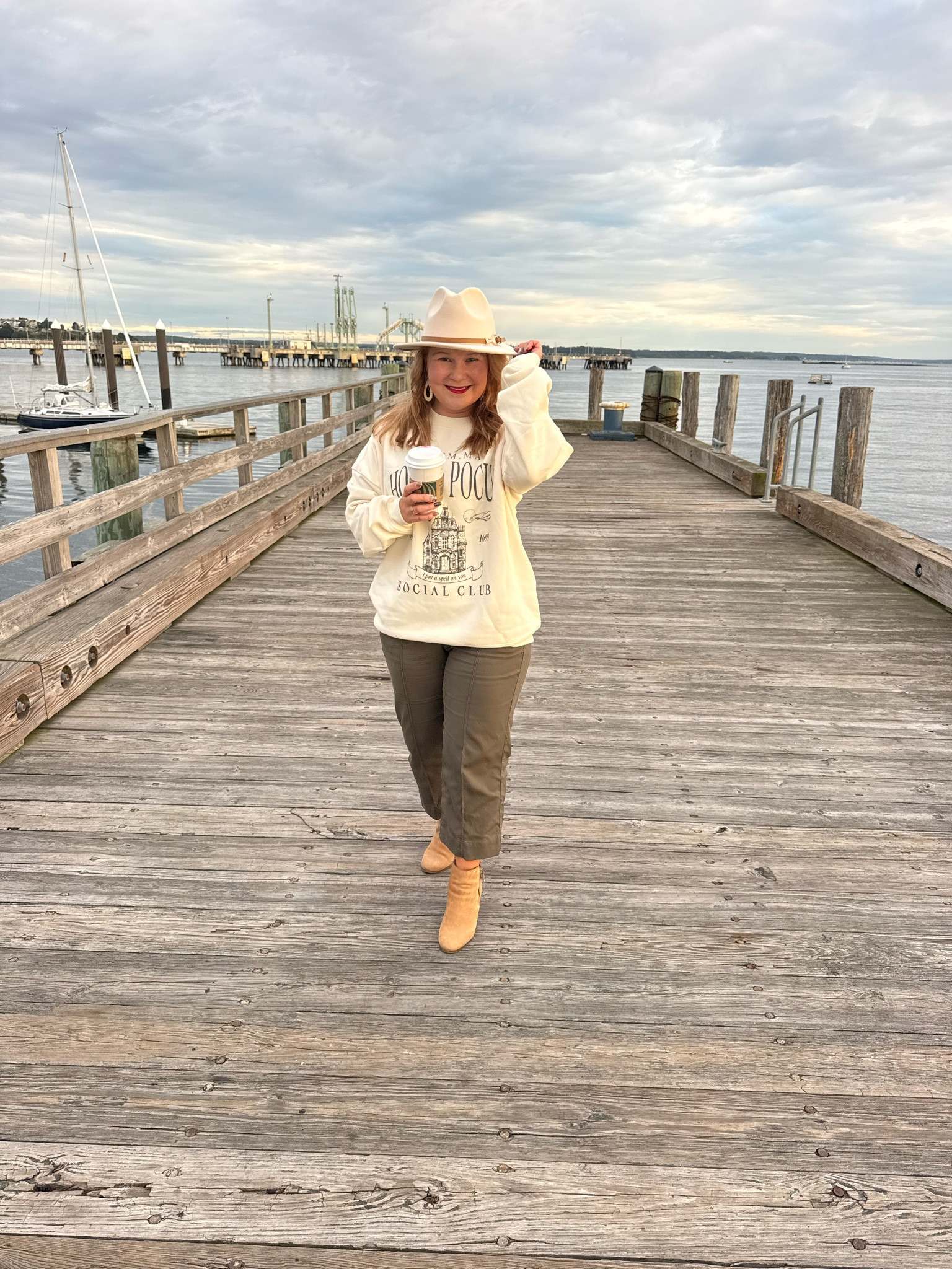 Ready for spooky season with this adorable graphic sweatshirt from @pinklily fit is true to size wearing a medium for a more oversized fit.

#LTKootd #LTKPetite #LTKActive