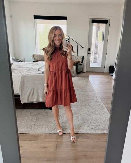 Can’t get over how cute this dress is! Love the little flutter sleeve detail. The shoes are on sale too. I’m in a small in the dress and size 8 in the shoes, both my true size. #WalmartPartner #WalmartFashion @walmartfashion