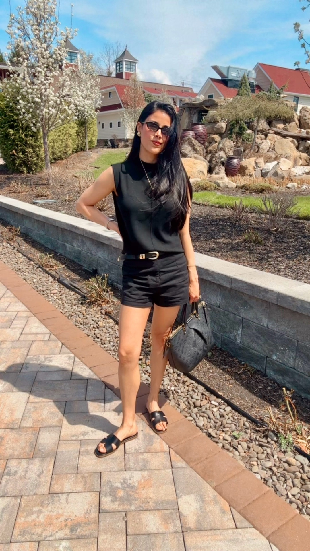 Amazon Spring finds… in black, because why not 🖤

#LTKmomlife #LTKSeasonal #LTKdayinmylife