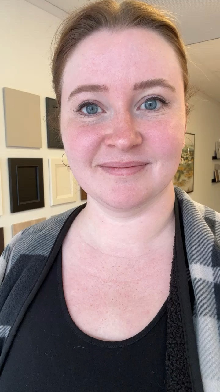 Looking for the perfect pair of wide-leg jeans? These are ones I highly recommend because they’re not only extremely flattering but also comfortable too 🫶🏻

#LTKstyletip #LTKworkwear #LTKfindsunder100