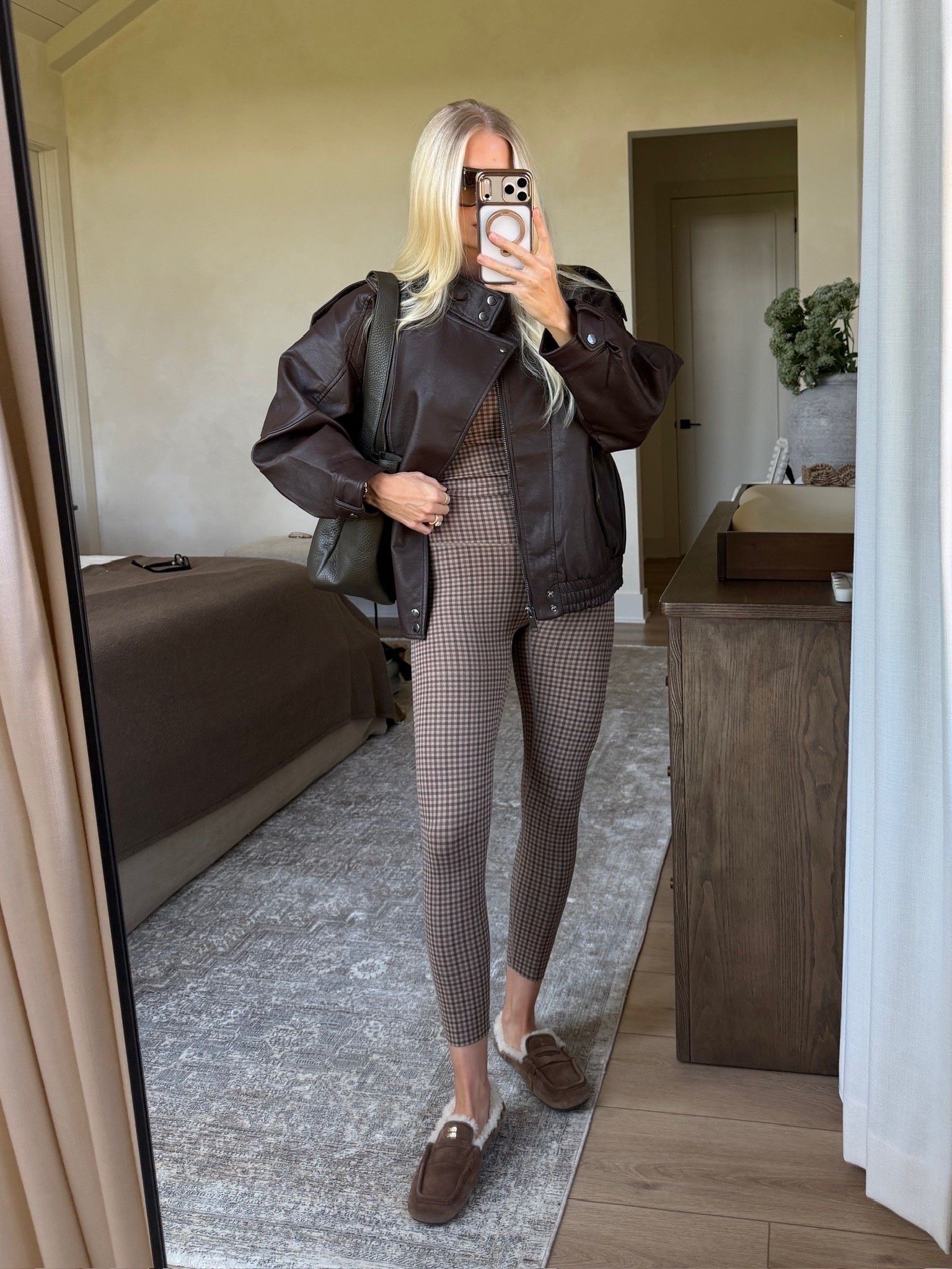 SIZE: med in top, jacket, & bottoms, shoes run tts, sunnies are Jimmy Fairly (linked similar), code “KPGS20!” for discount on pointer ring. #kathleenpost

Fall outfit inspo, fall workout wear, fall transition look

#LTKootd #LTKfitnessgoals #LTKActive