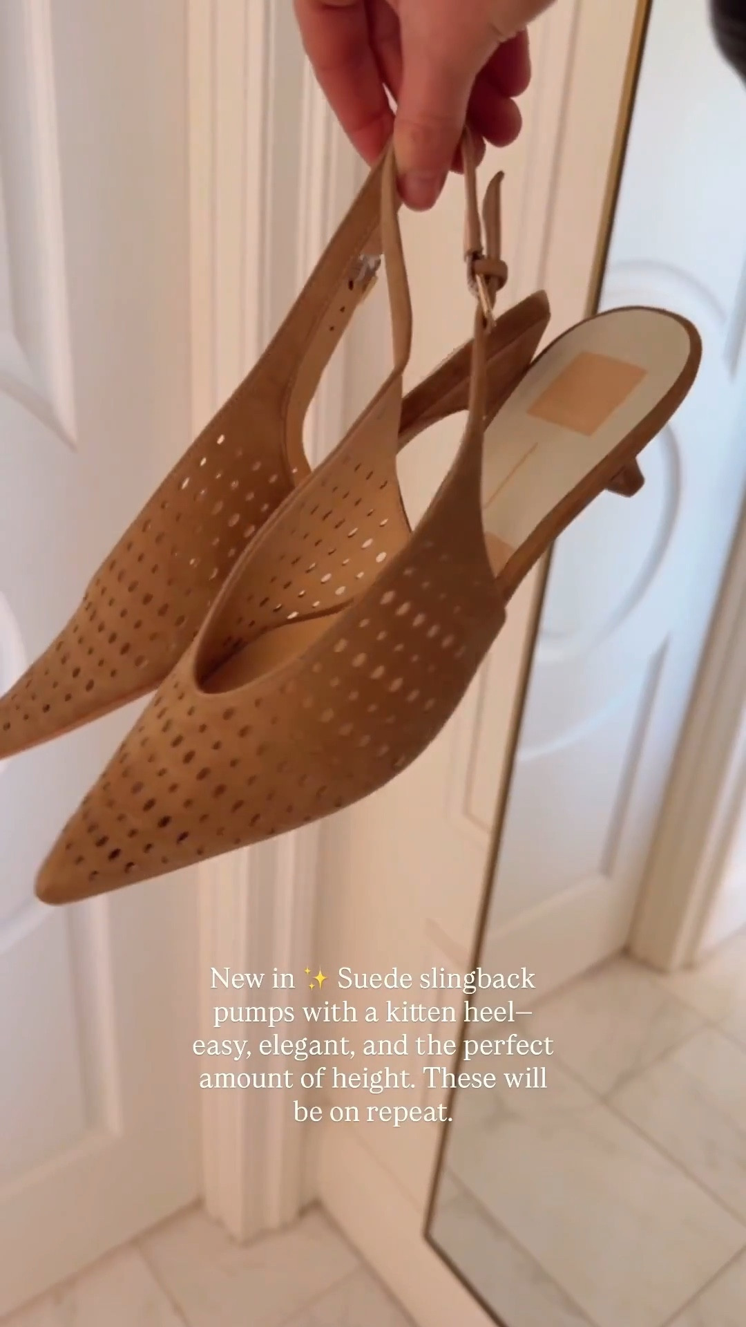 New in ✨ Suede slingback pumps with a kitten heel—easy, elegant, and the perfect amount of height. These will be on repeat.


#LTKSeasonal