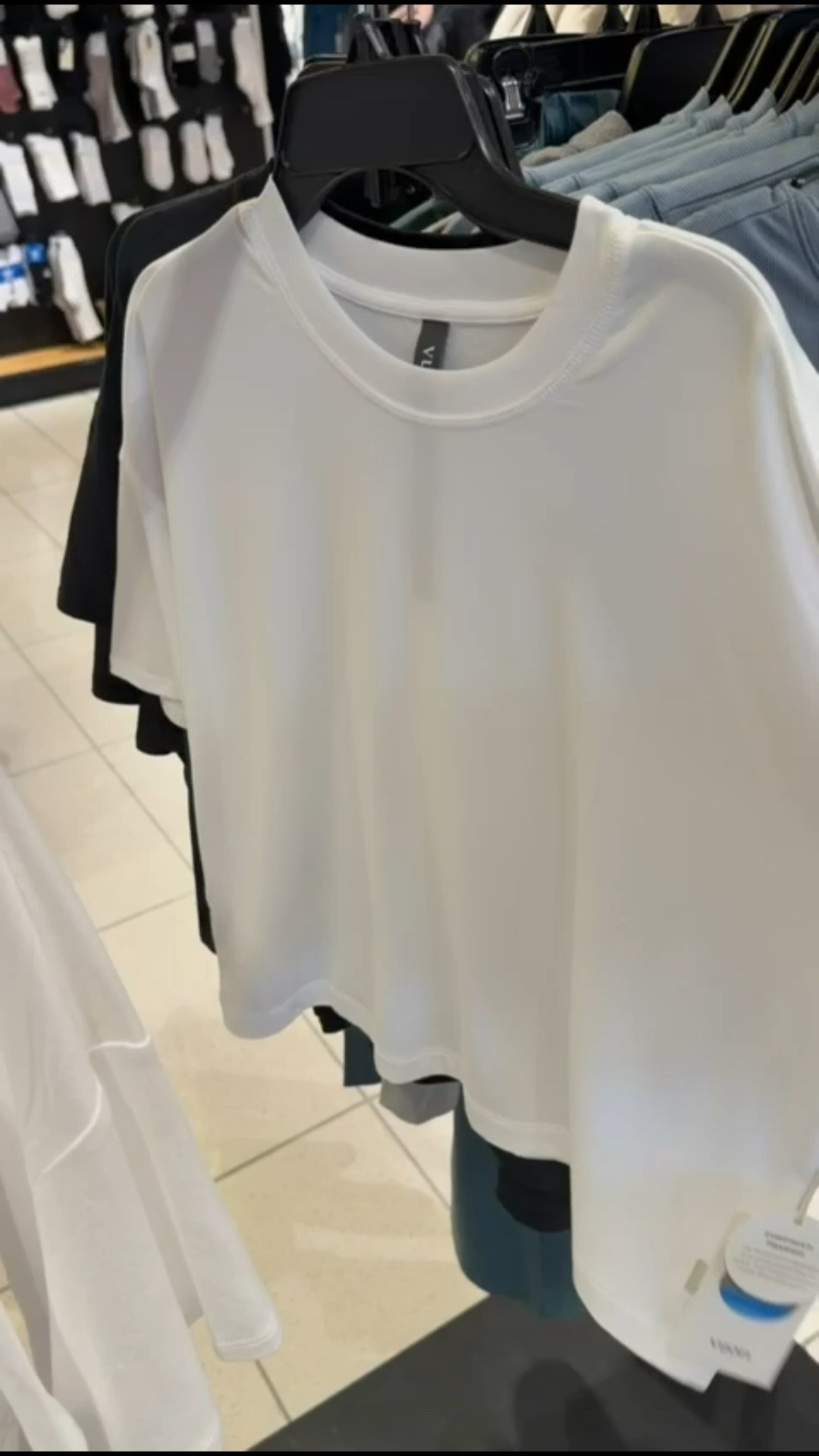 My favorite tee from Vuori, oversized tee, cropped tee, basic tee, annabrstyle.

#LTKFindsUnder100 #LTKFindsUnder50