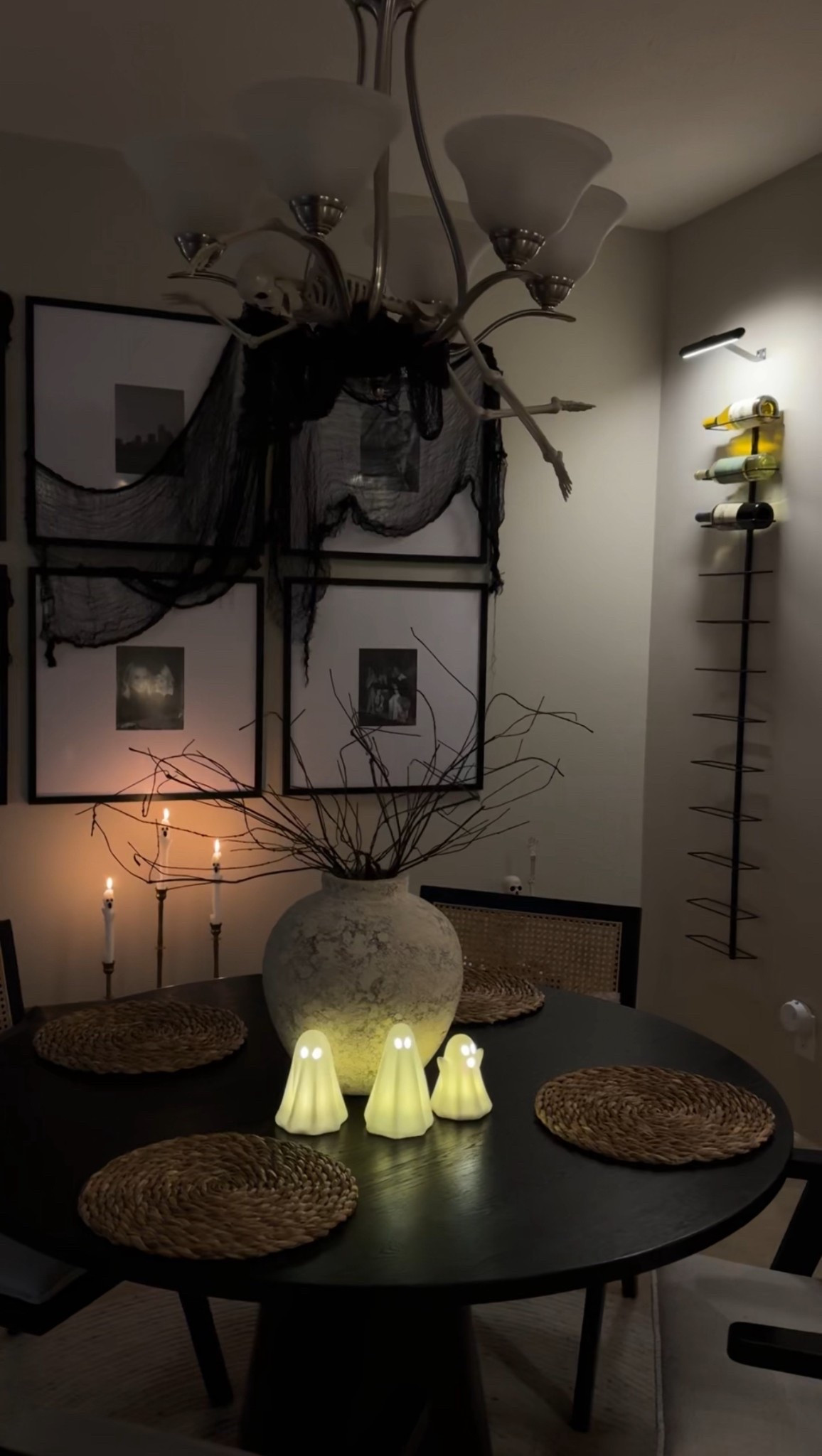 My dining room Halloween decor 👻🕸️

#LTKSeasonal #LTKHome #LTKHalloween