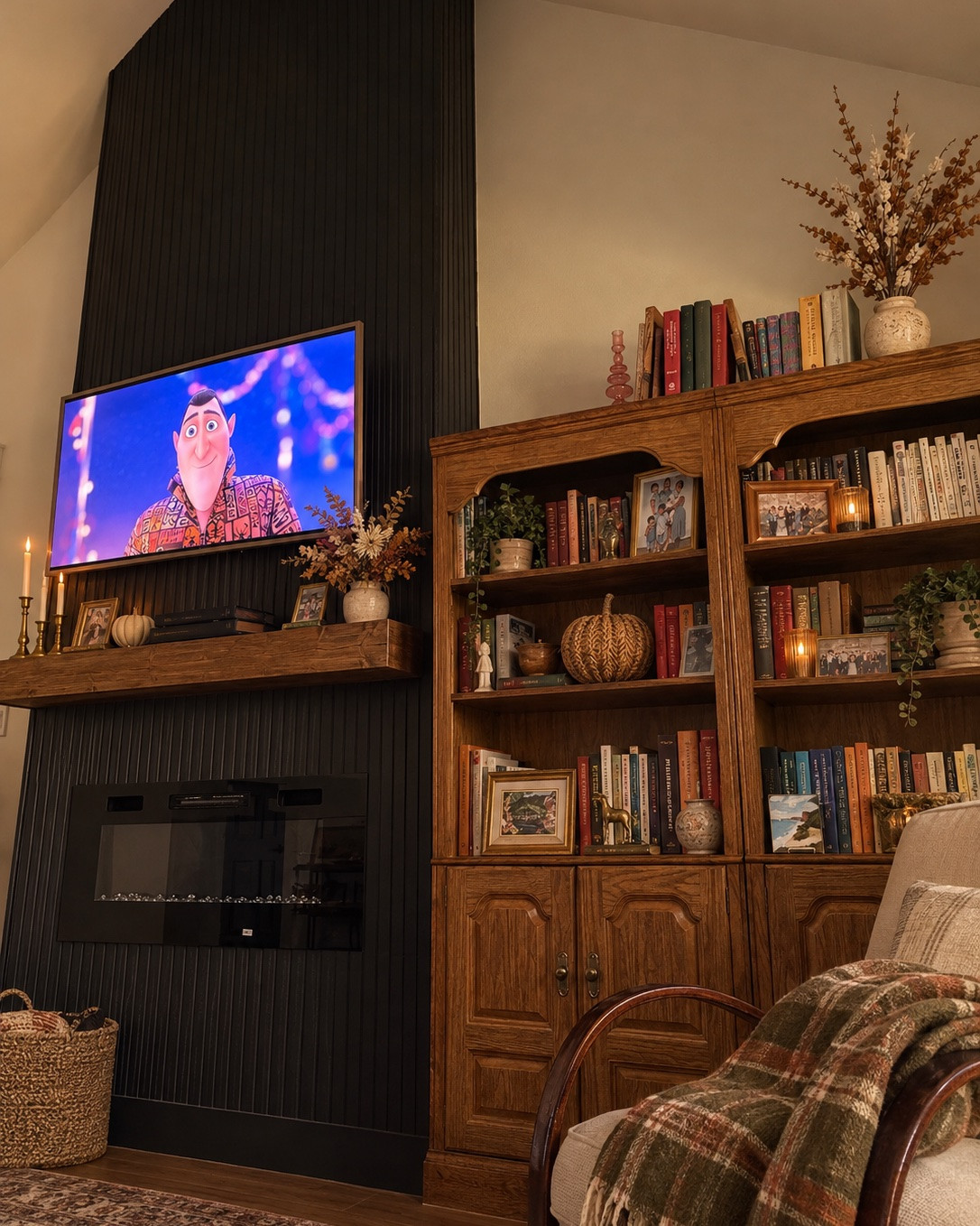 I asked ChatGPT to pu I items from @Walmart to style my bookshelves and mantel and its results did not disappoint!

I’m going to have to add some items to cart, because I’m all about how this came out! 

Fall, I’m ready for you!

#LTKSeasonal #LTKHome