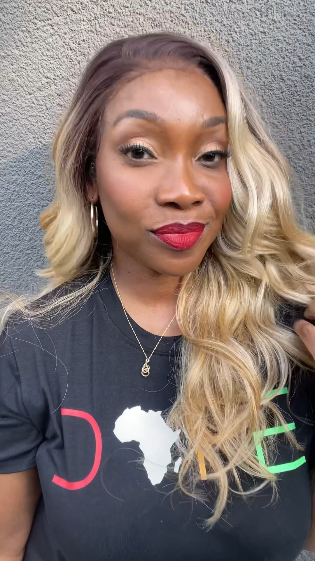 Outre HD Lace Frontal Wig Perfect Hairline Glueless Fully Hand-Tied 13X6 Lace Wig Jaina DRFF4/Champange 

#LTKBeauty #LTKStyleTip