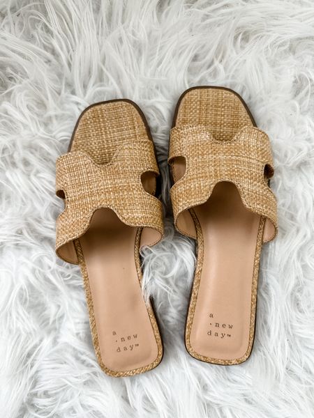 These sandals are the perfect neutral option for spring! They are so comfortable 👏

Loverly Grey, under $30

#LTKfindsunder50 #LTKshoecrush #LTKSeasonal