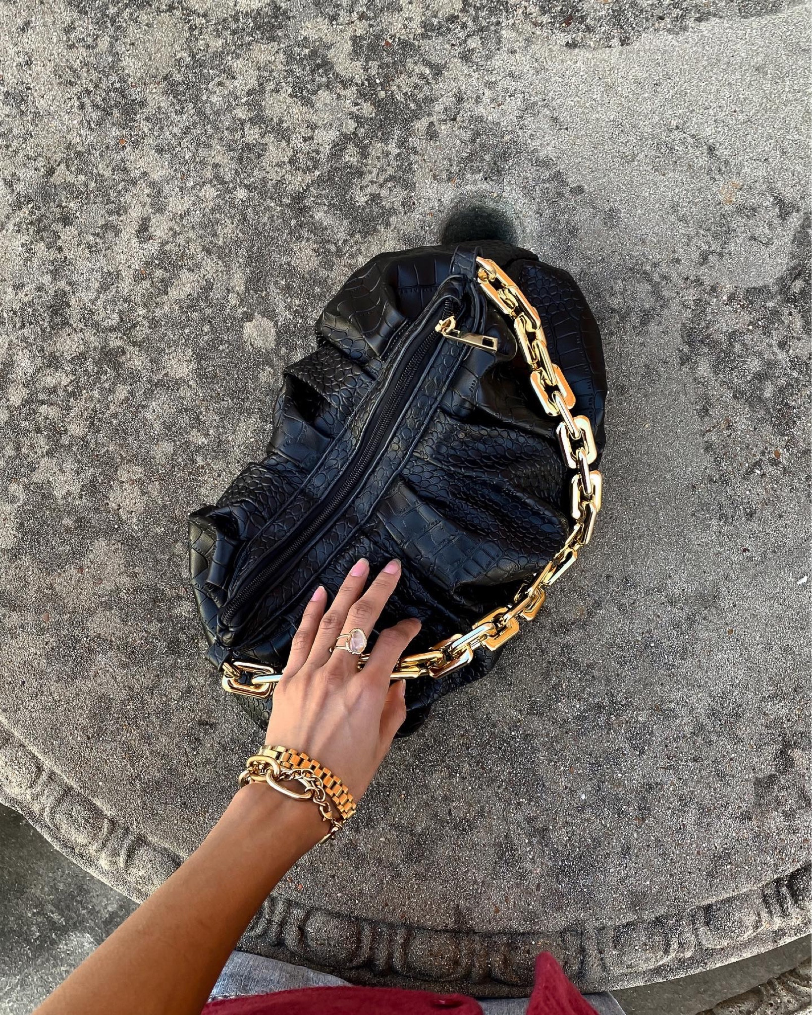 Chunky accessories are the best accessories 

#chunkygoldjewelry #chunkyjewelry #goldbracelet #pufferbag #staplejewelry #blackpurse 

#LTKfindsunder50 #LTKstyletip