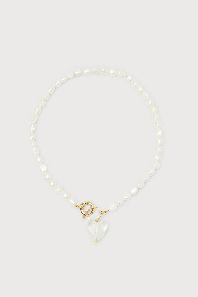 Lisa 18KT Gold and Pearl Heart Charm Toggle Necklace | Lulus