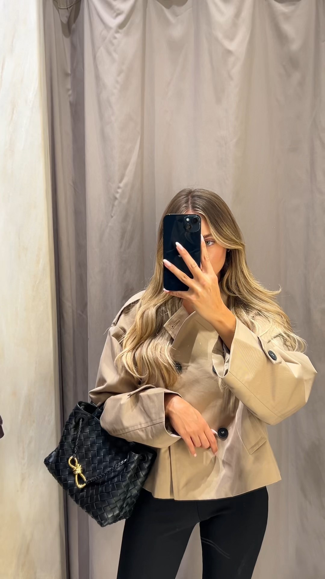 Living for cropped trench coats 🤌🏼 #autumn #zara #trenchcoat 

#LTKFashionMonth #LTKstyletip #LTKeurope