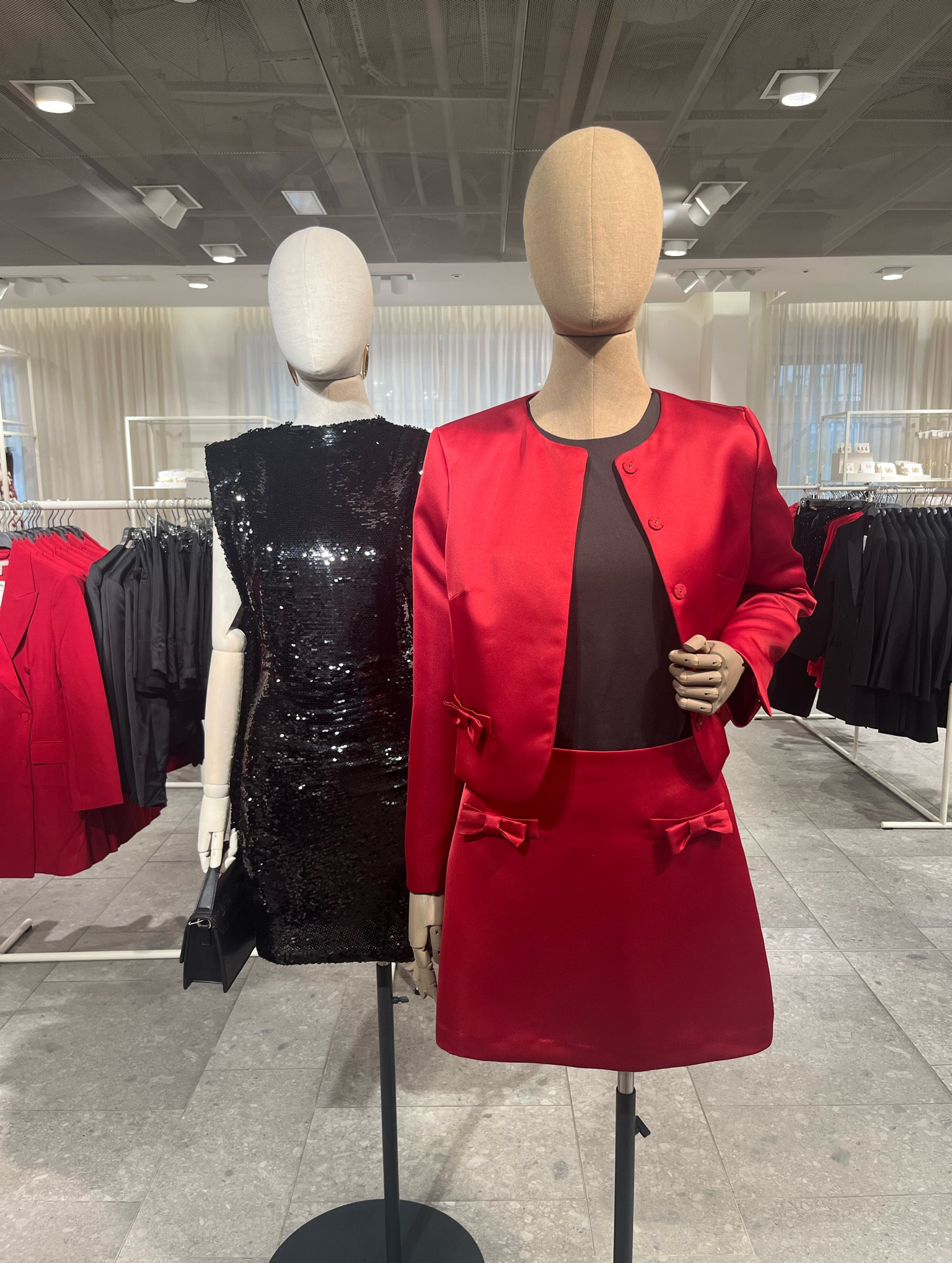 Red bow set❤️‼️
Tags: h&m Christmas party collection skirt jacket sequin top shorts embellished work night out new year fashion sparkle season inspo outfit ideas Parisian women’s style

#LTKpartywear #LTKstyletip