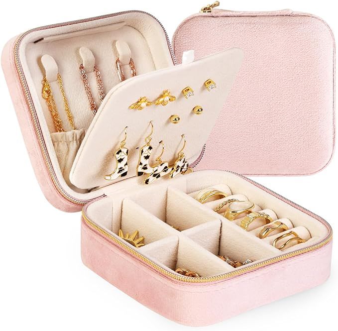 Quatish Travel Jewelry Case, Jewelry Travel Organizer, Portable Small Jewelry Box for Women, Mini... | Amazon (US)