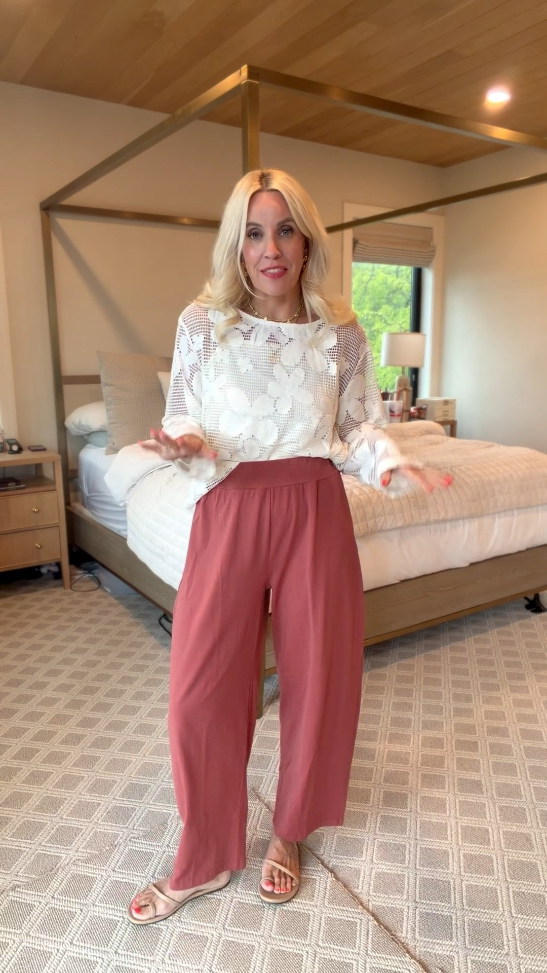 Here are those same pants in the maroon color! Size small!

#LTKootd #LTKgrwm #LTKmomlife