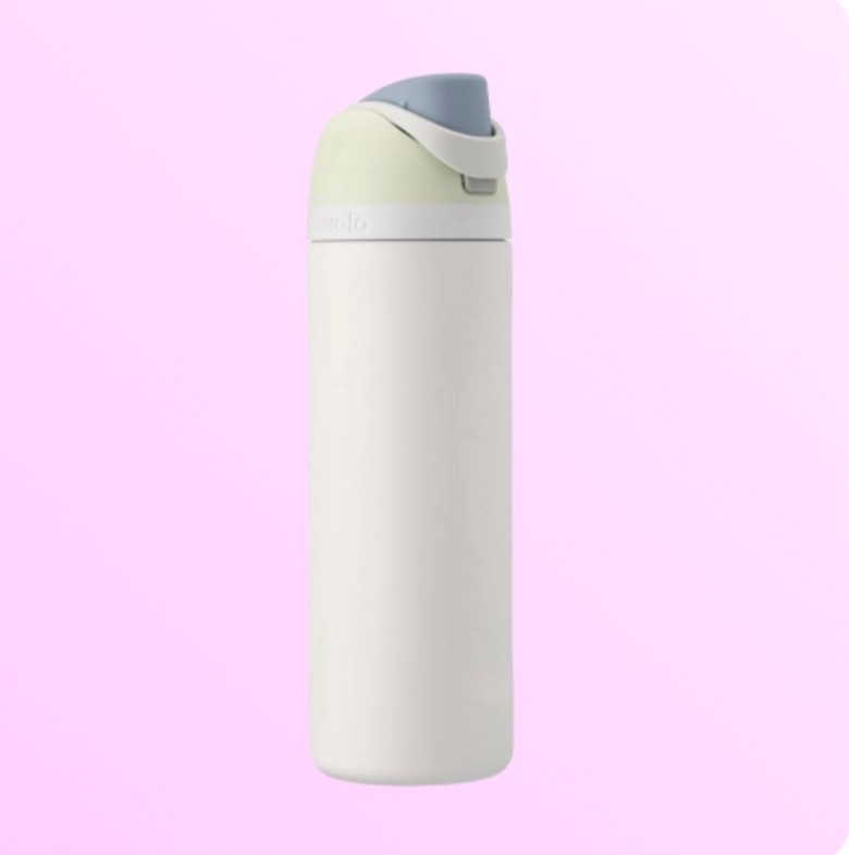 Need a last minute gift? This is perfect! 

#waterbottle #sports 

#LTKfitnessgoals #LTKGiftGuide #LTKHoliday