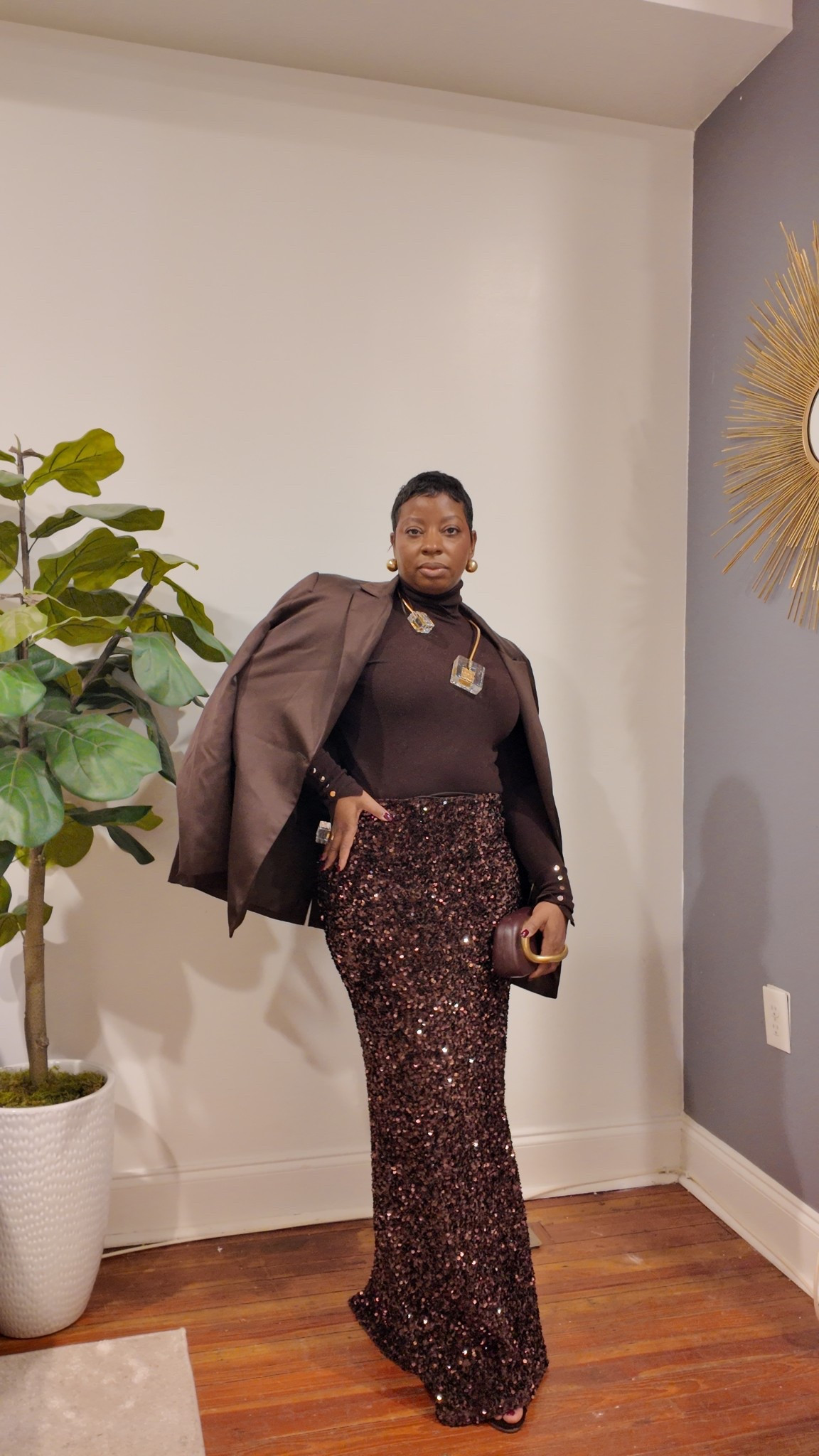 Brown holiday look


#LTKgrwm #LTKSaleAlert #LTKHoliday