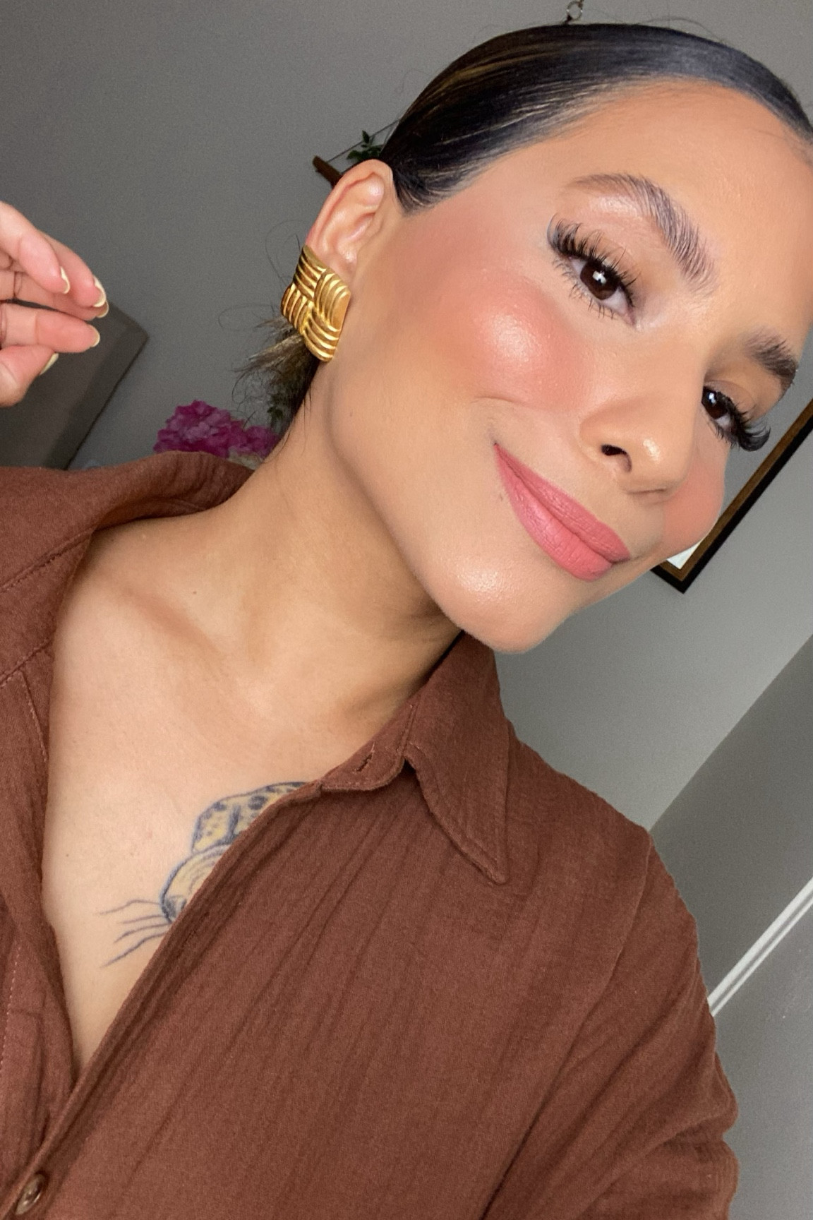 Favorite makeup products ✨
Take a chance on these products and save some $$ 💵at the Sephora’s savings event 🙌

Makeup Glam Details ✨💄
Nars Natural Radient Foundation (Stromboli)
hourglass concealer (Pearl)
Refy brow sculpt
Anastasia Brow Duo powder 
Maybelline corrector
(Neutralizer)
Laura Mercier
(Translucent Powder)
Anastasia Beverly Hills cream bronzer shade caramel 
Flower Beauty cream blush shade peachy + Anastasia Beverly Hills Blush Trio In Peachy Love 
Mac lipliner boldly bare and lipstick Runway Hit 


#LTKbeauty #LTKsalealert #LTKxSephora