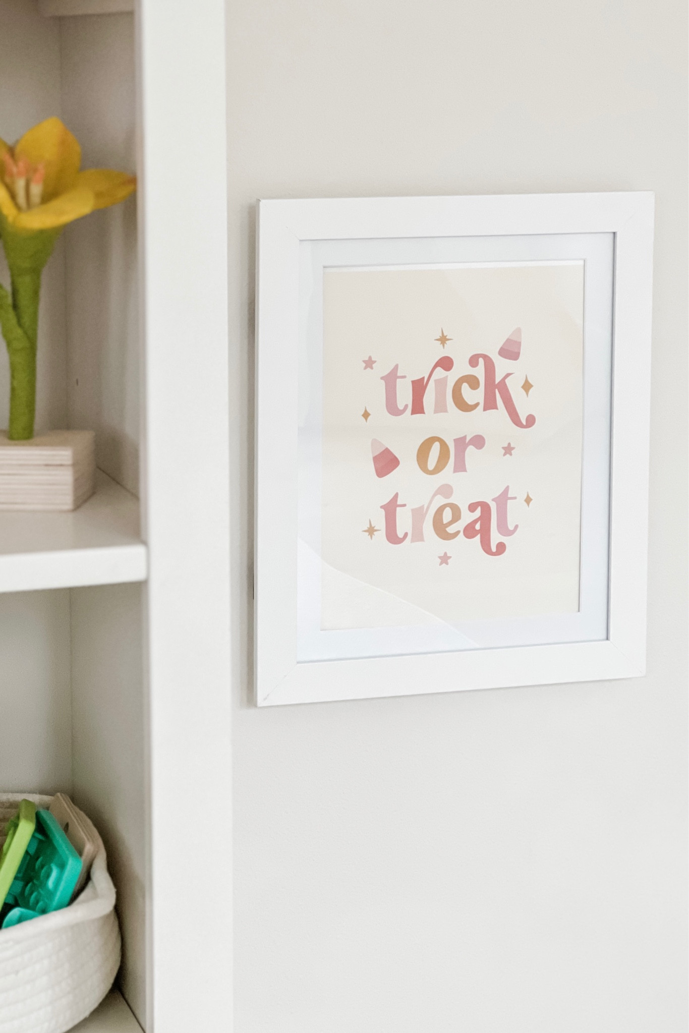 Sophie’s little frame is on sale today! It’s great for little ones because you can easily change out the art seasonally or update with your little artist’s most recent work! 🎨🖌️

#LTKxPrime