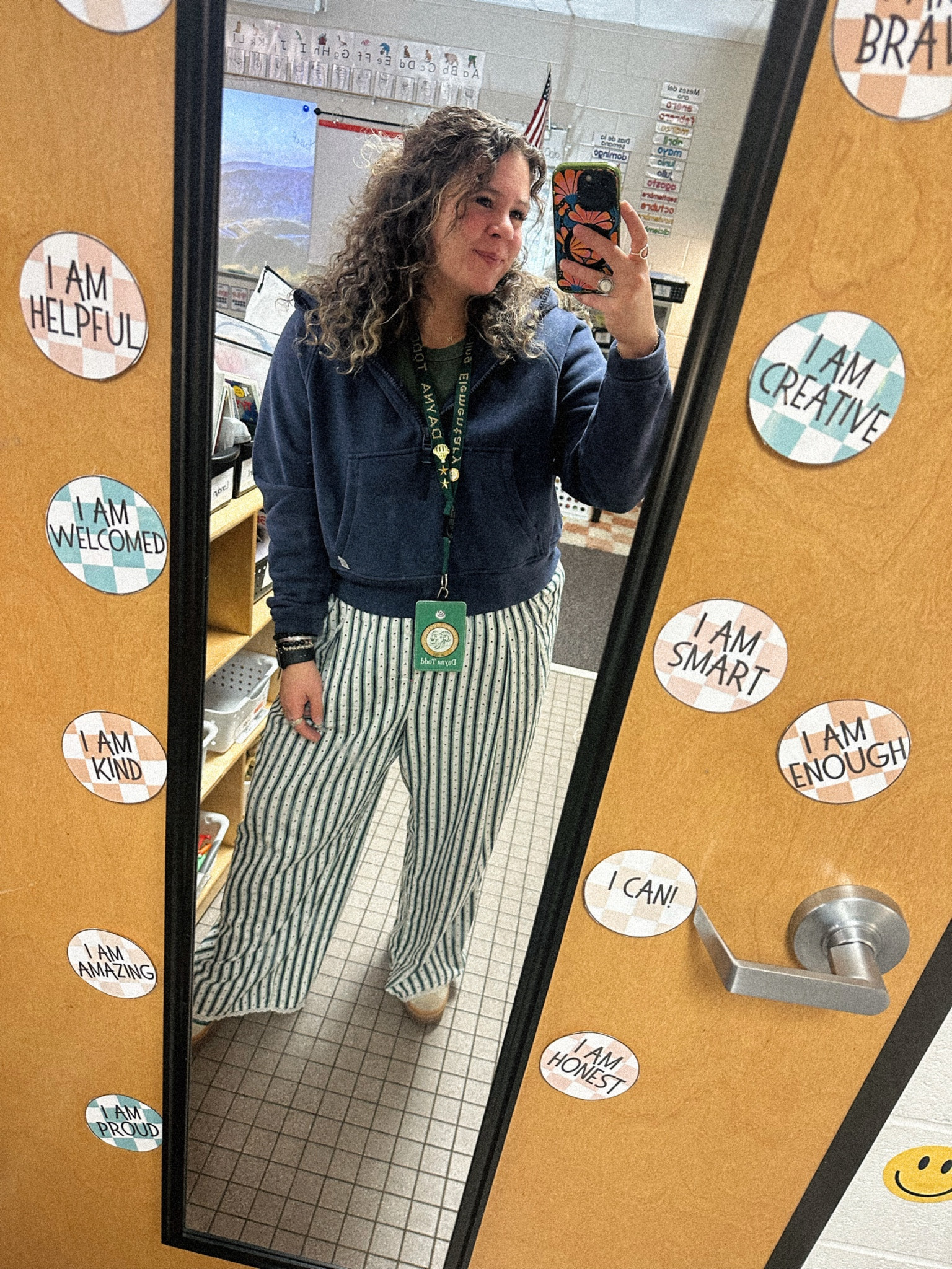 PJ day is my fav! My pants are sold out, but they’re from Aerie  

Teacher outfit // teacher ootd // teacher fit // kindergarten teacher // midsize 