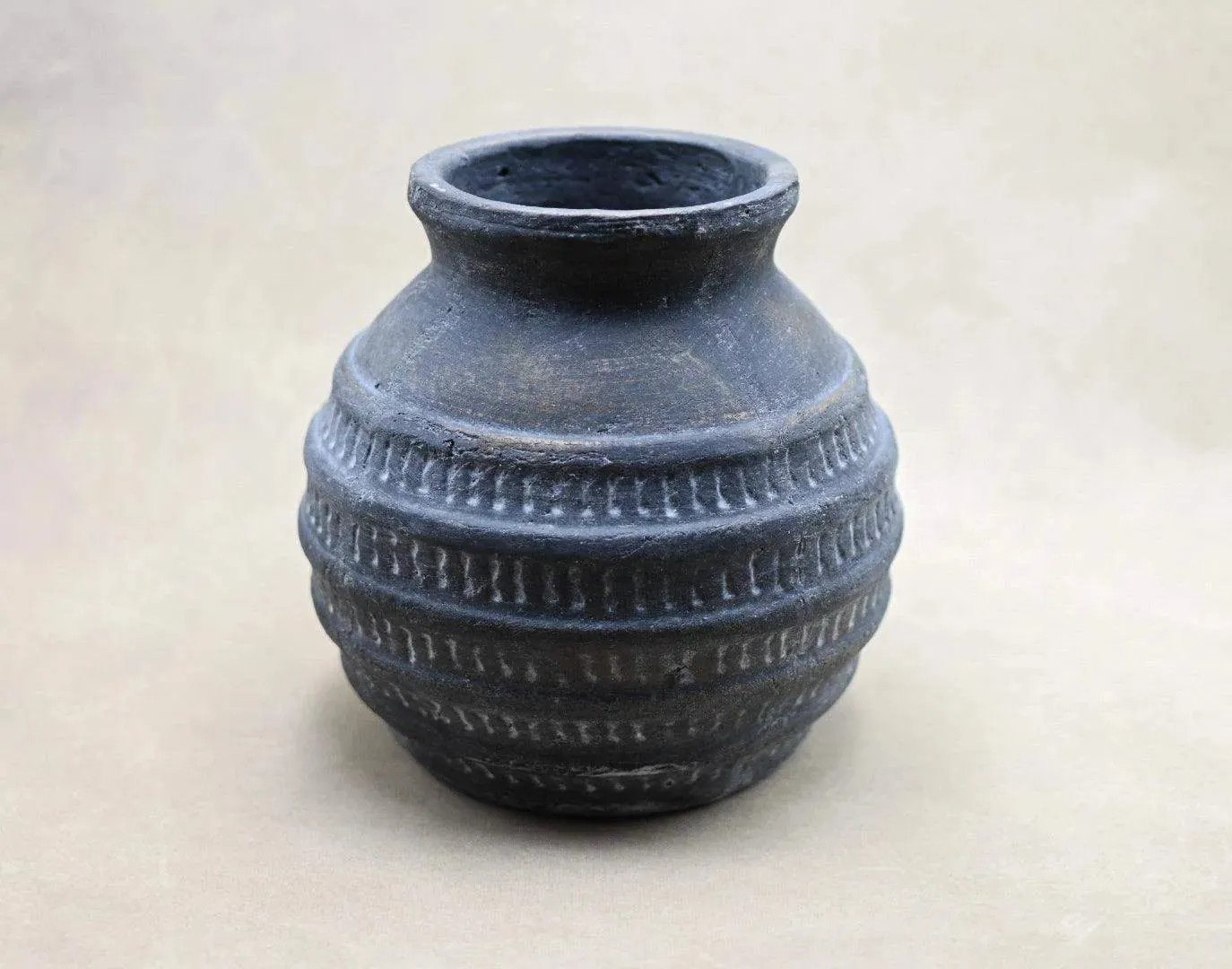 Shop Black Terracotta Vase Online | Maple Village Lane