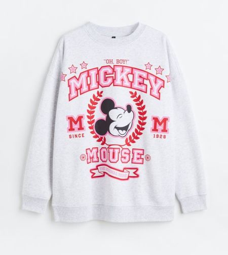 Oversized Mickey sweatshirt 

#LTKcurves #LTKfamily #LTKfit
