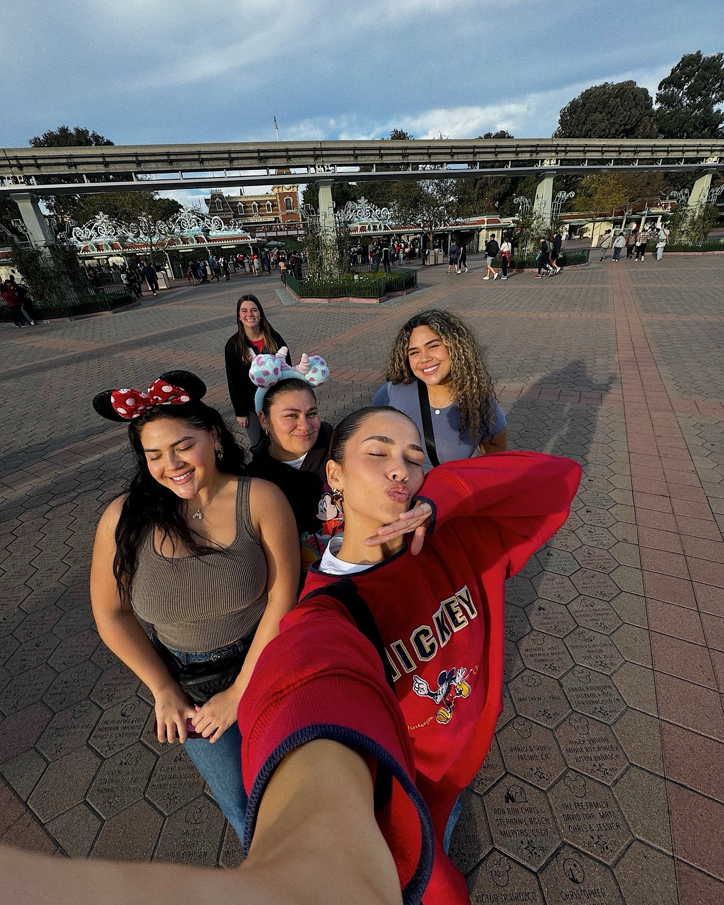 happiest day with my best friends🫶🏽🥹 Thanksgiving / Christmas time is the best time to go to mickeys house🤩🥰

#LTKHoliday #LTKStyleTip #LTKFamily