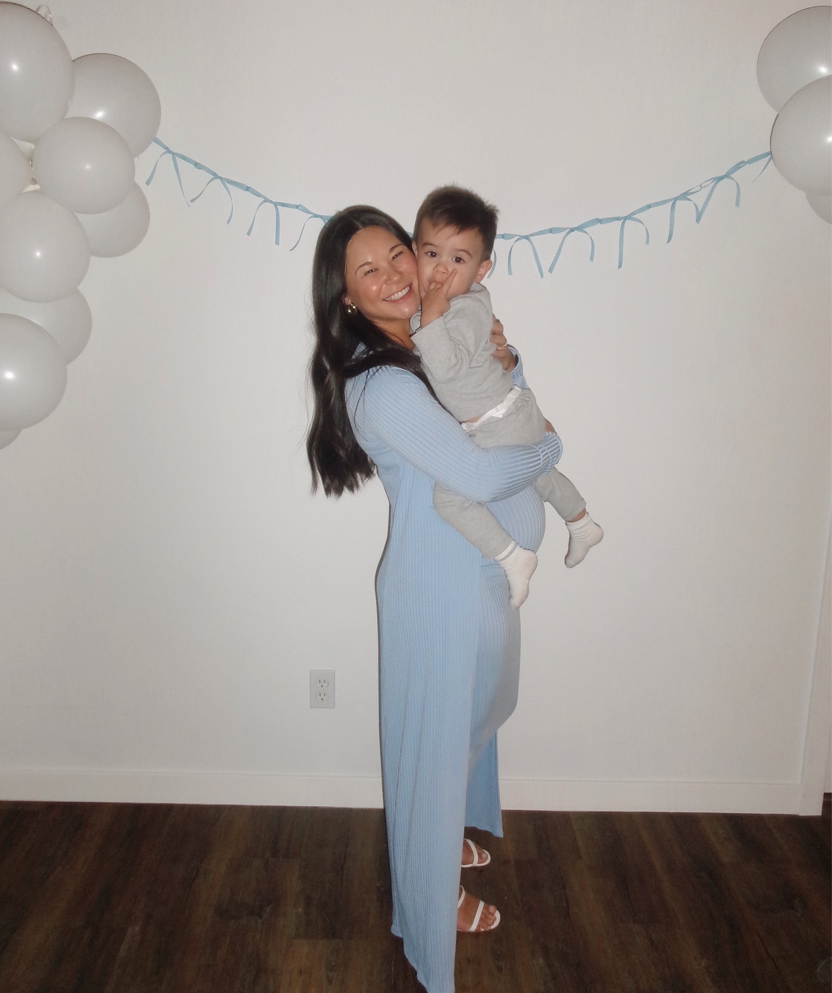 Baby sprinkle ootd inspo!


#LTKFindsUnder100 #LTKBaby #LTKBump