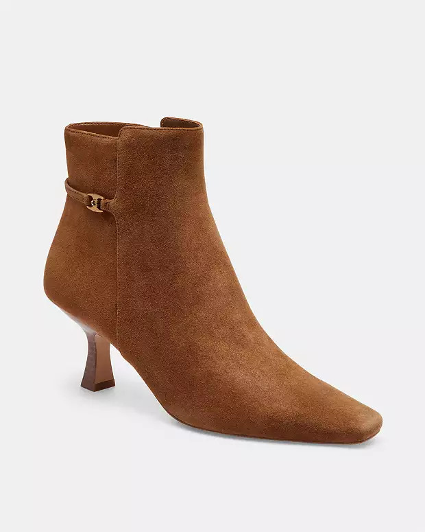 Rebecca Bootie | Coach (US)