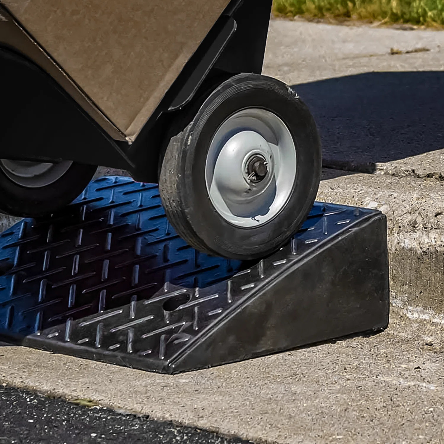 Rubber Curb Ramp, Rise Height Heavy Duty Threshold Ramp Driveway Ramp For Cars Warehouse Garage | Wayfair North America