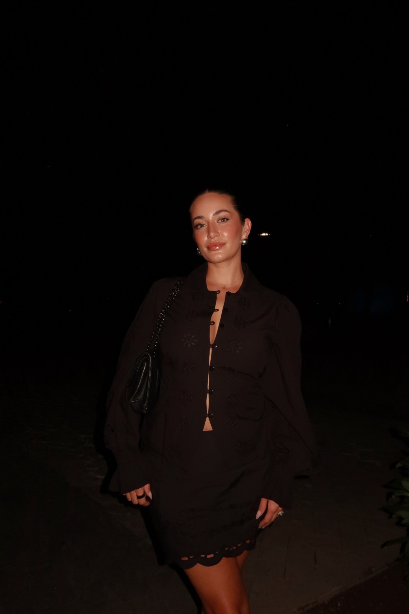 Friday’s are always better with a martini at Hall’s🍸🥩
Top and skirt in size M