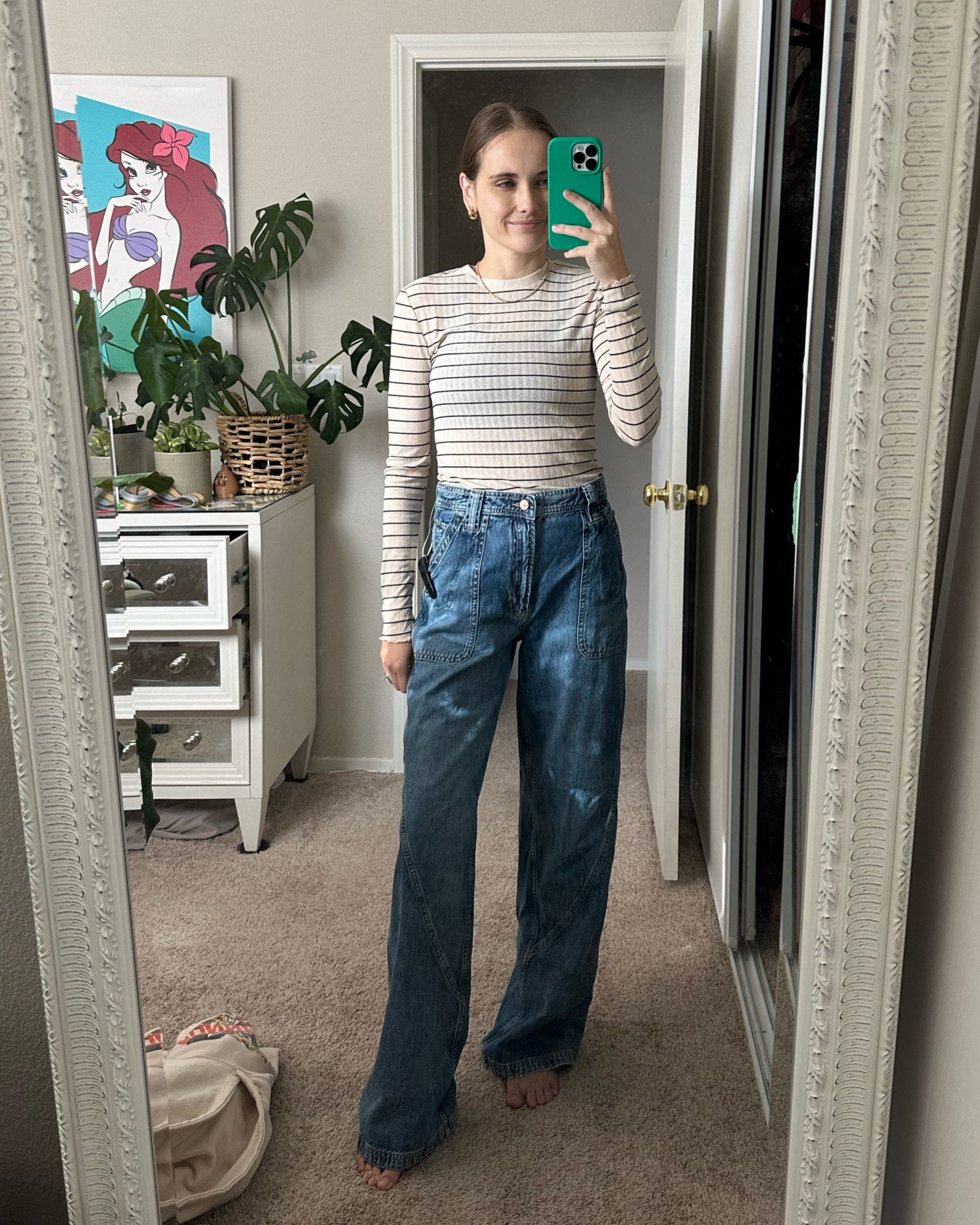 Wearing a medium in the top + 26 in bottoms, but will be exchanging for a smaller size! 