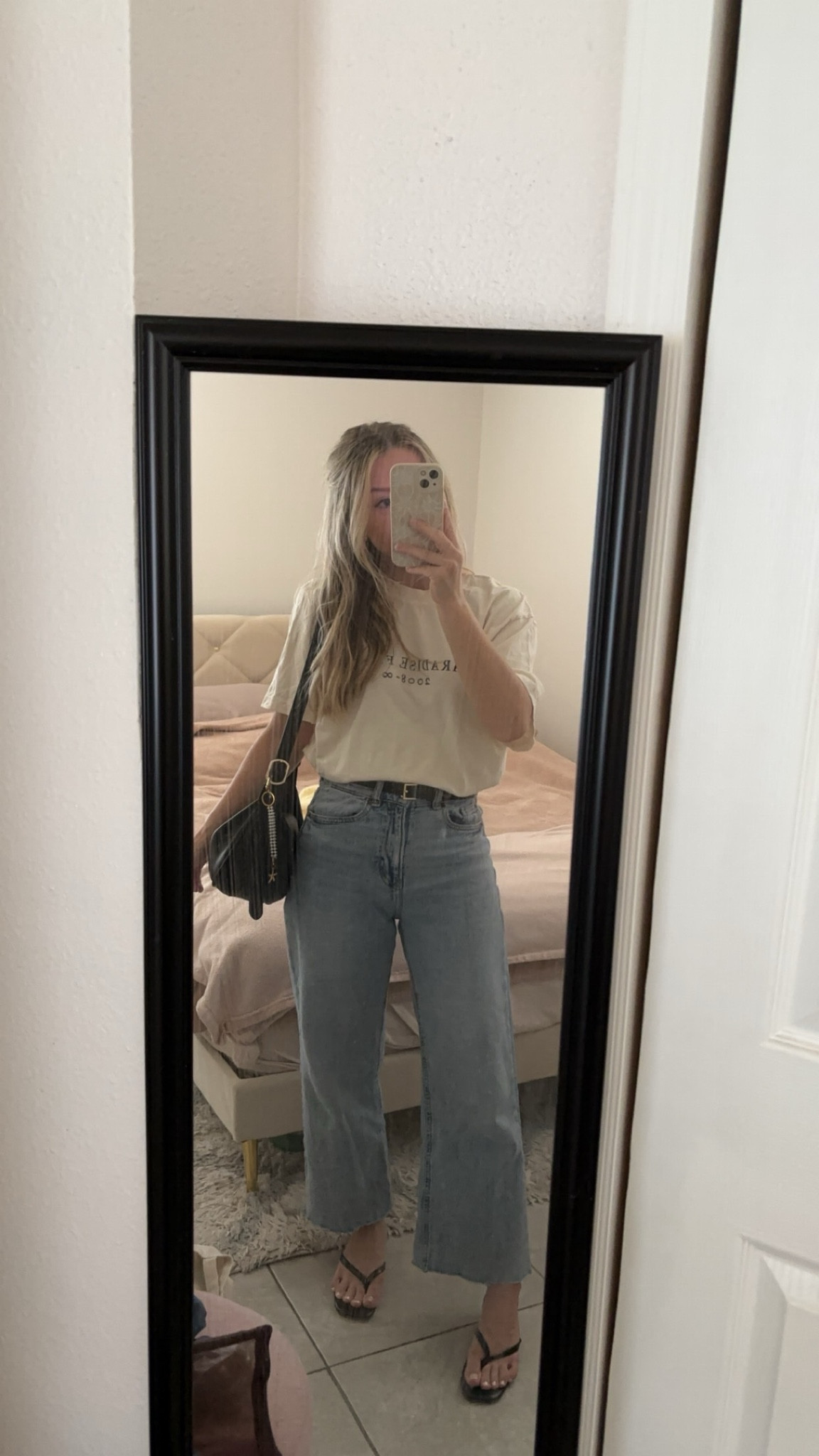 Casual summer jeans and tee outfit🫶🏻 my favorite jeans are high waist wide leg from h&m! Size up for a comfier fit! 

#LTKootd