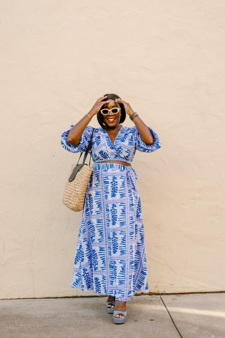 This set from LOFT has got me so ready for Summer vacays!! Styled it with my LOFT tote bag, DSW sandal heels and Target sunglasses!

#LTKstyletip #LTKshoecrush #LTKsalealert