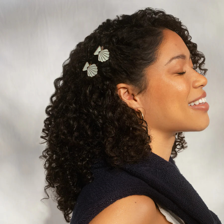 Gold & Pearlized Cream Metal Clam Shell Hair Clip | KITSCH | Kitsch