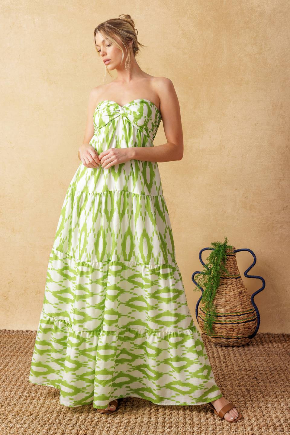 PETALS OF TIME WOVEN MAXI DRESS | Lady Black Tie