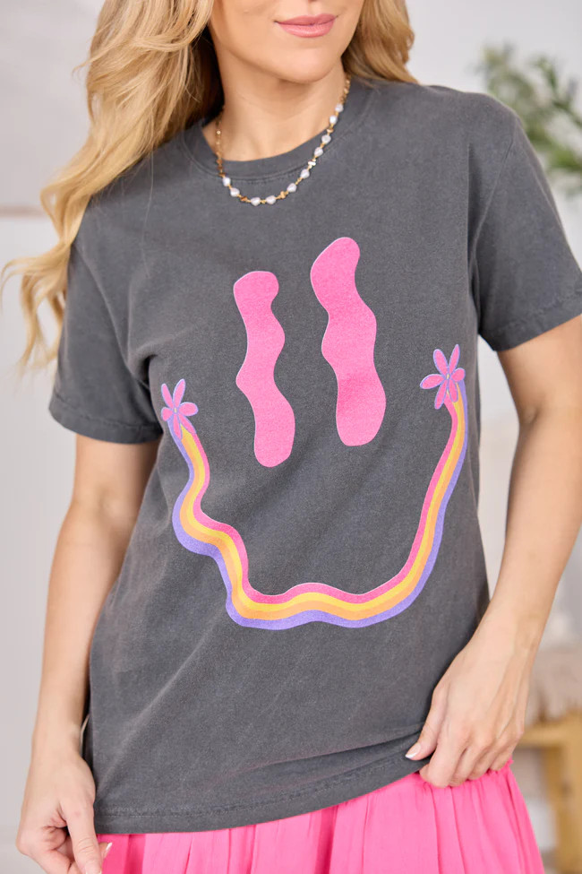 Retro Smiley Dark Grey Graphic Tee DOORBUSTER | Pink Lily