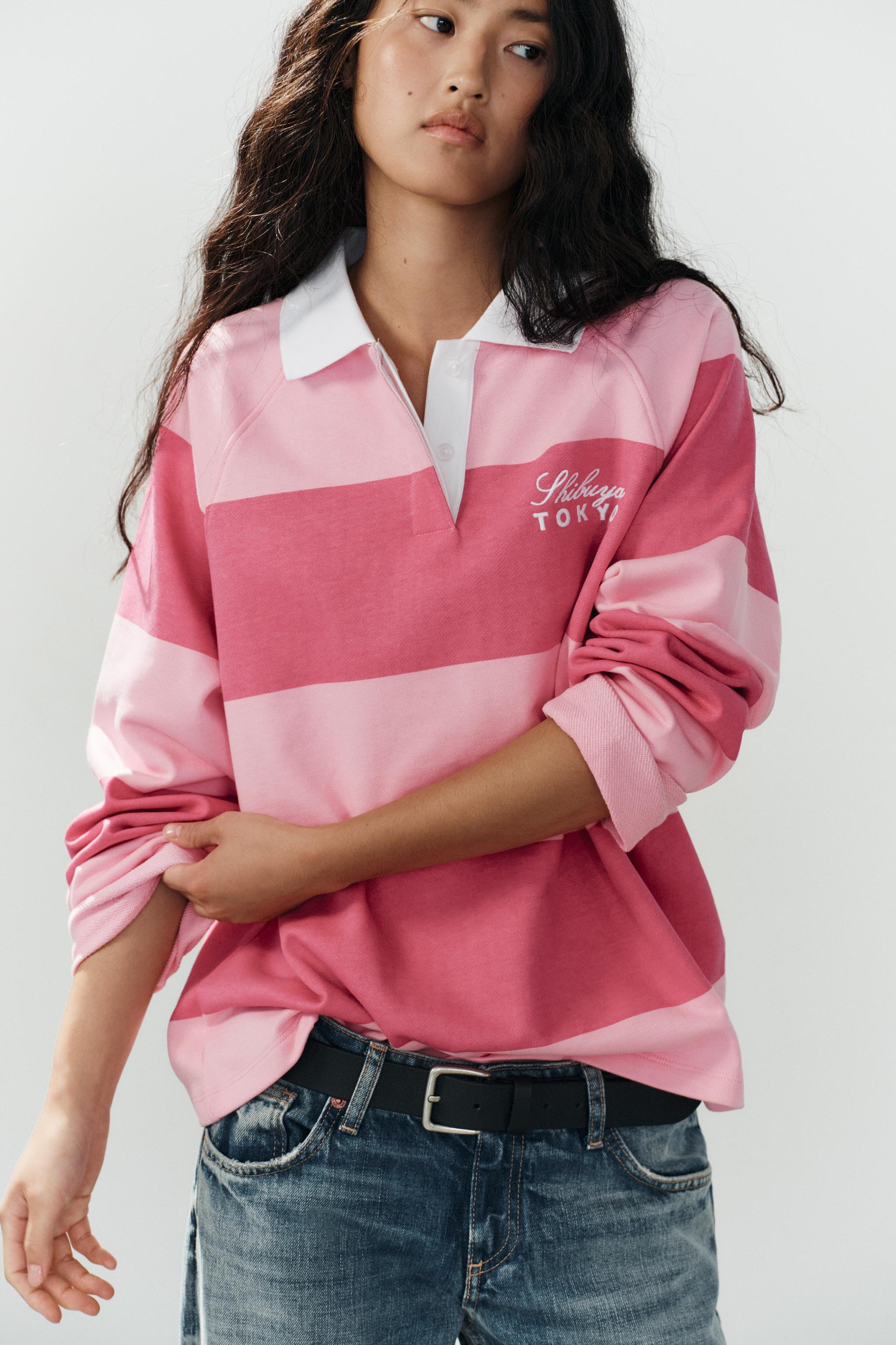 Model height: 173 cmPolo shirt crafted from 100% cotton. Featuring a contrast regular collar with... | Zara DE