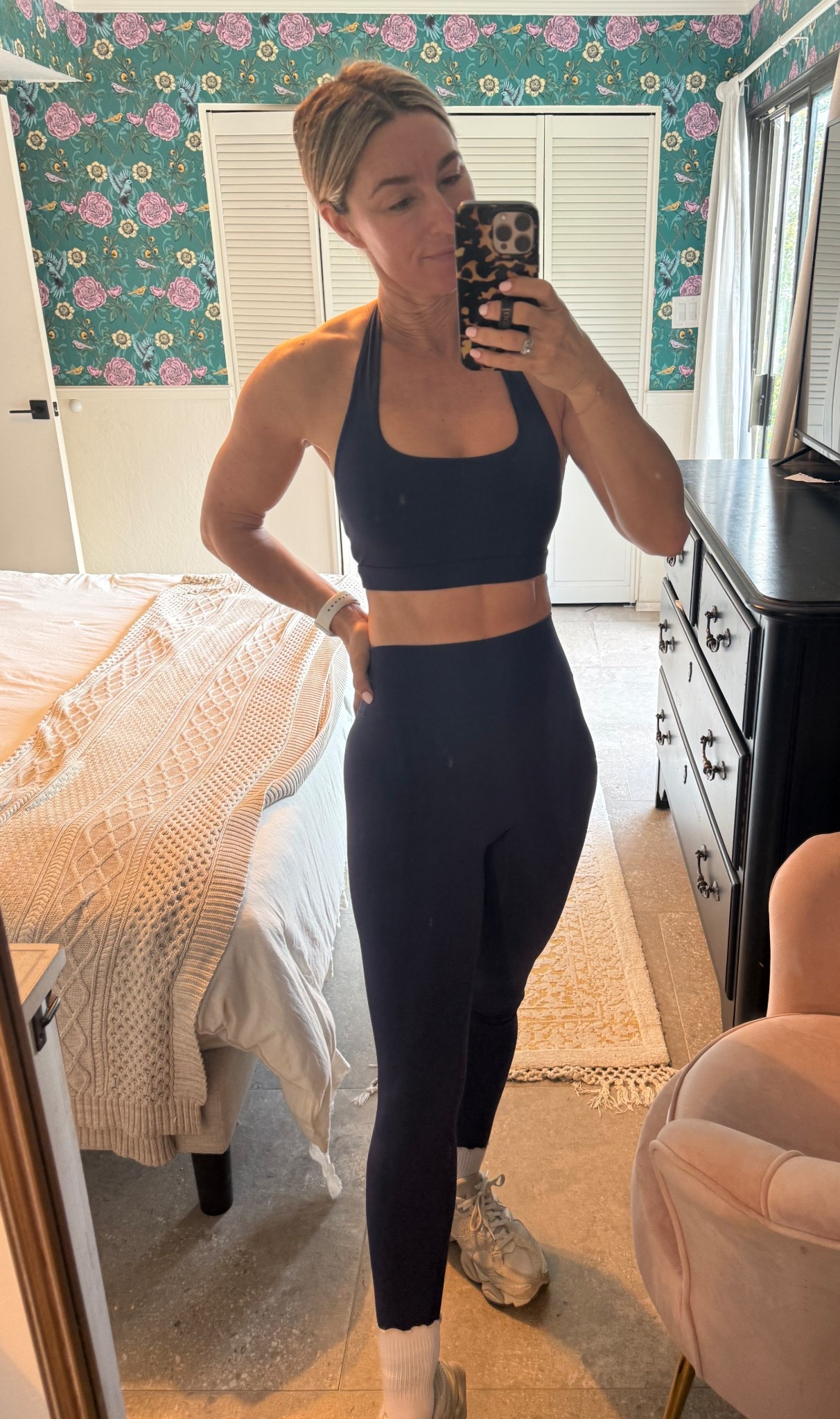 Workout clothes, workout wear, fitness, moms workout, athleisure wear, leggings, fit moms, strength training, sports mom 

#LTKmomlife #LTKmorningroutine #LTKActive