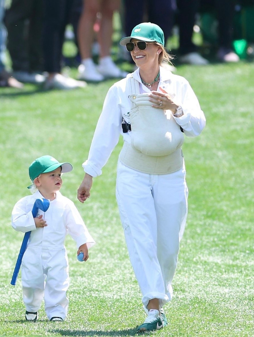 Scottie Scheffler’s Wife Meredith sunglasses Joins Family at Masters Par 3 Contest